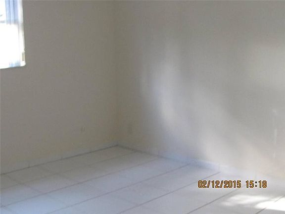5th image of 5911 NE 14th Ln APT 104S