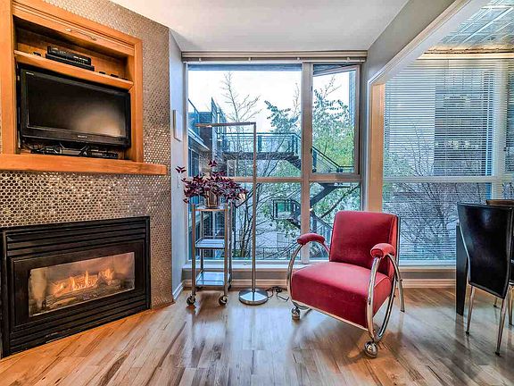 2nd image of 1068 Hornby St #503