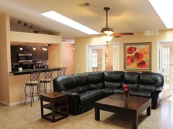 2nd image of 2627 Briar Oak Cir