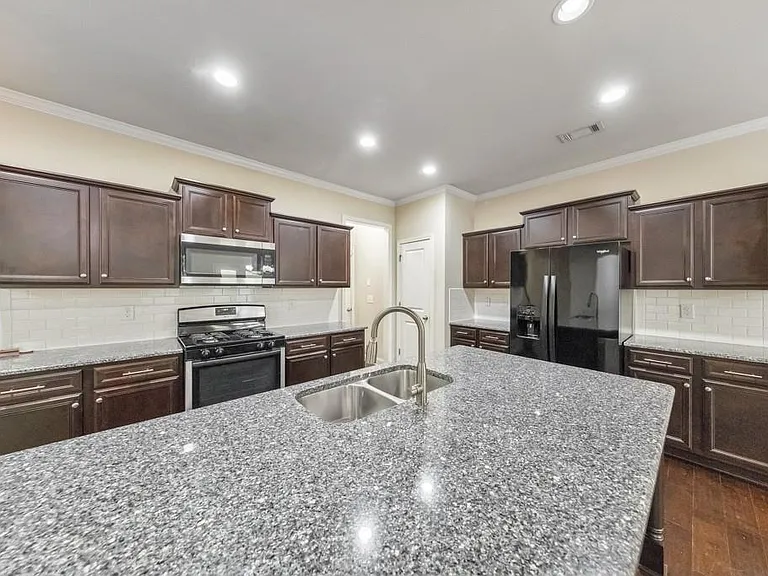 342 Braemore Mill Dr — Photo 5