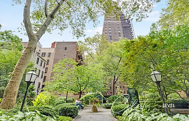 Rented by Level Group