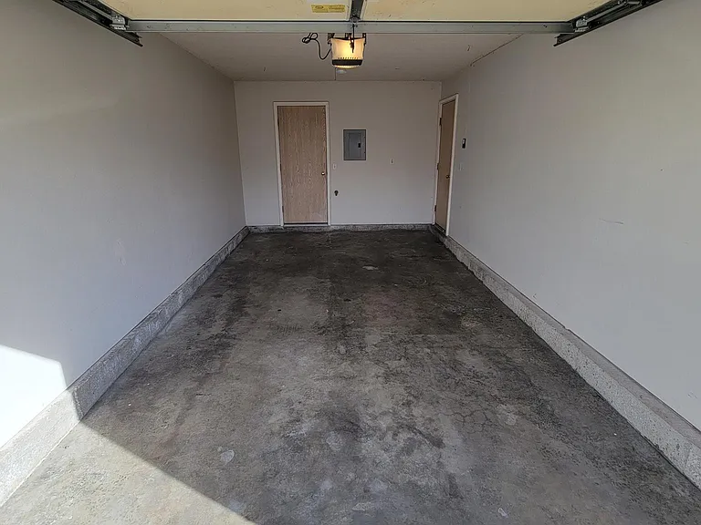 1279 NW Phelps Dr — Photo 24