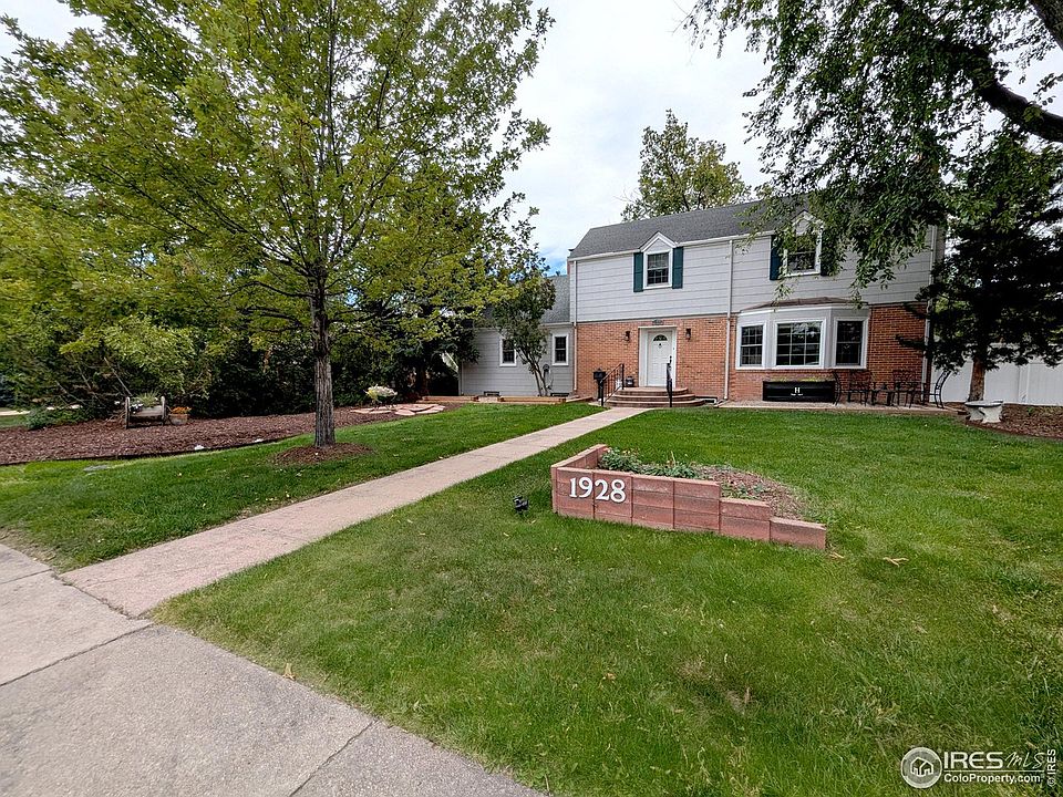 1st image of 1928 15th Ave