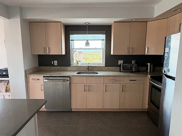 1120 N Shore Dr NE #905 — Photo 2