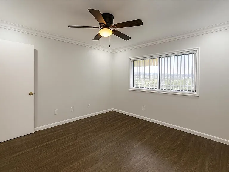 Acre Heights Apartments — Photo 104