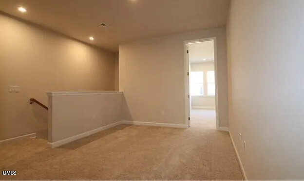 3 bed, 2.5 bath, 1727 sqft, $2,300 — Photo 3
