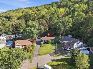 8 Hill Pl, Hamilton, ON L8G 2W3