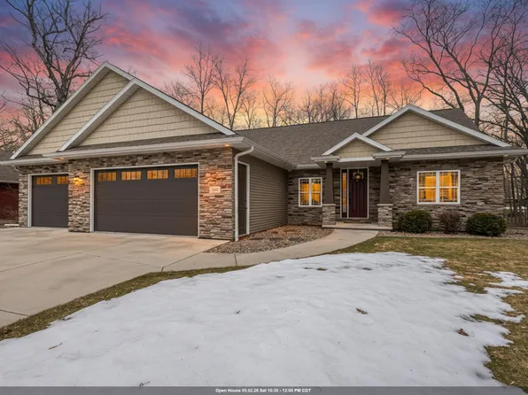 2960 Bally Bunion Ln, Green Bay, WI 54311