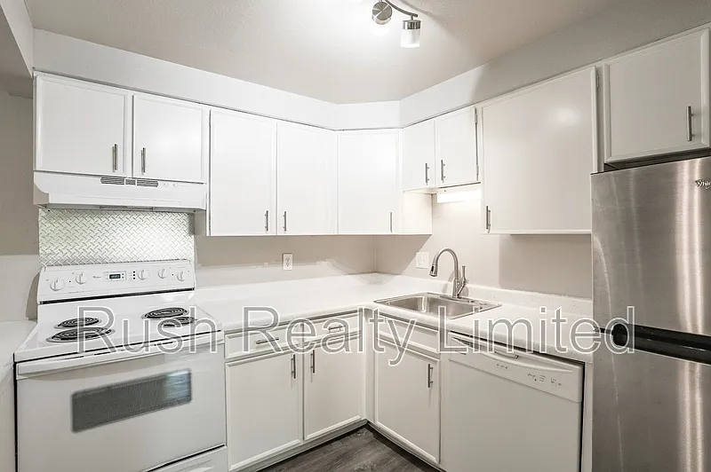 1 bed, 1.0 bath, $1,025 — Photo 2