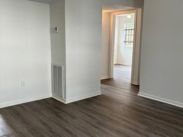 4714 Ward St #10 — Photo 3