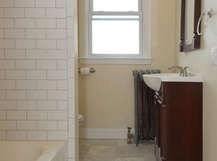 271 Crescent Ave #2T, Revere, MA 02151