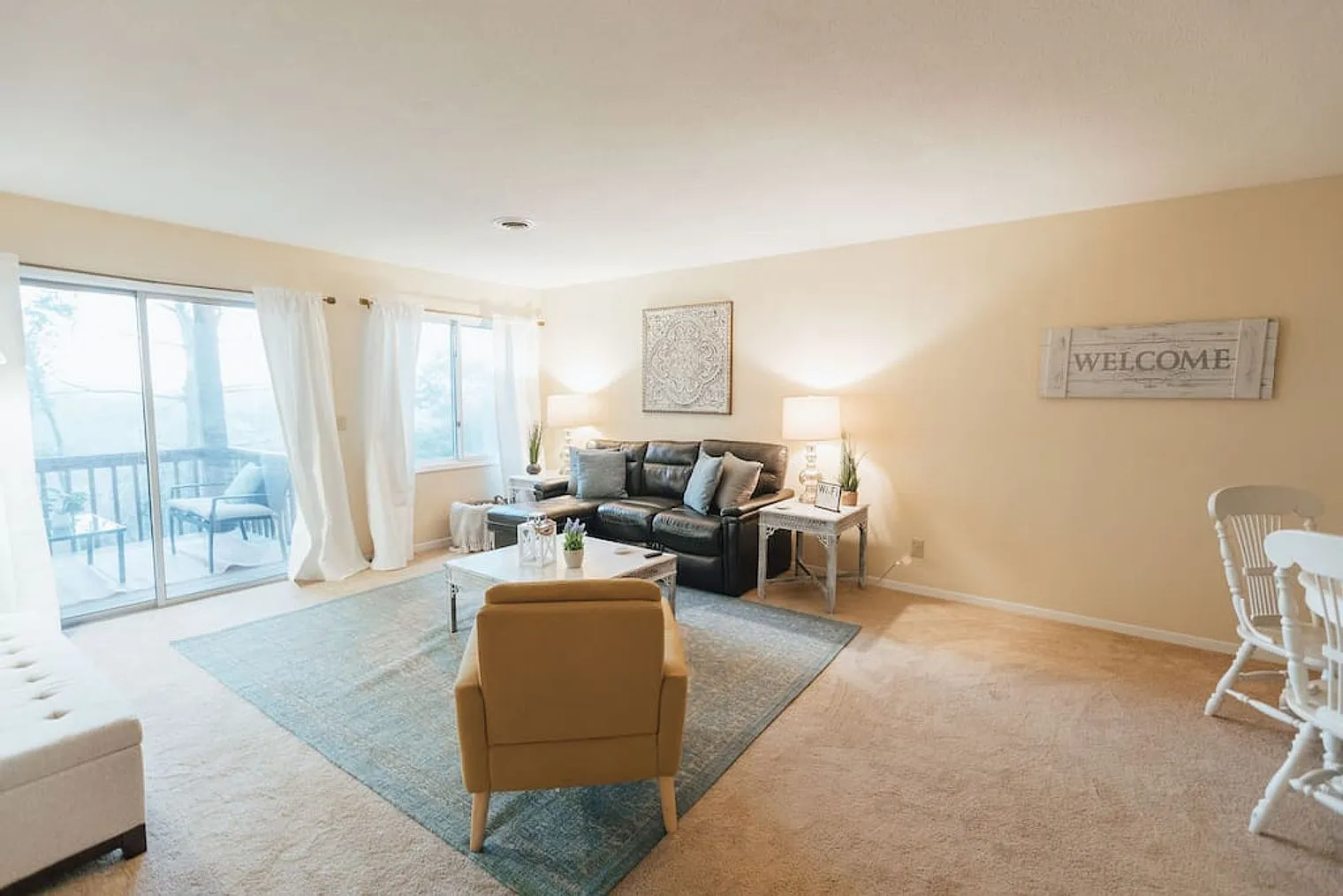 2 bed, 1.0 bath, 1194 sqft, $3,633 — Photo 4