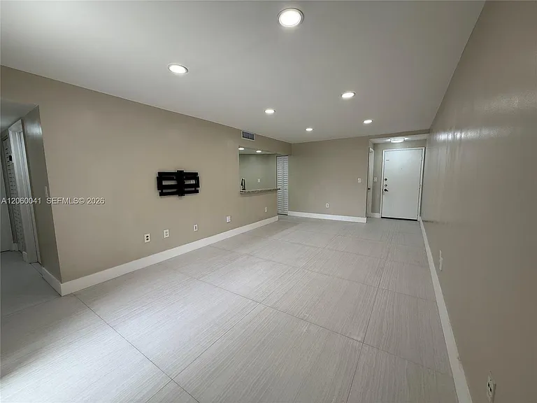 9405 Fontainebleau Blvd #113-22 — Photo 1