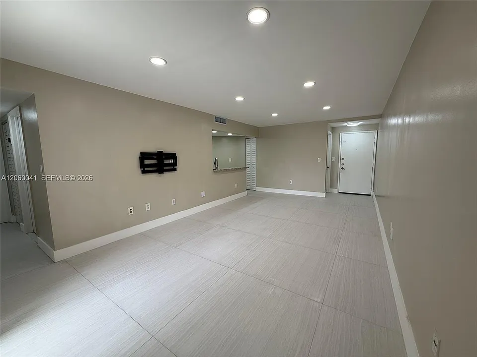 9405 Fontainebleau Blvd #113-22