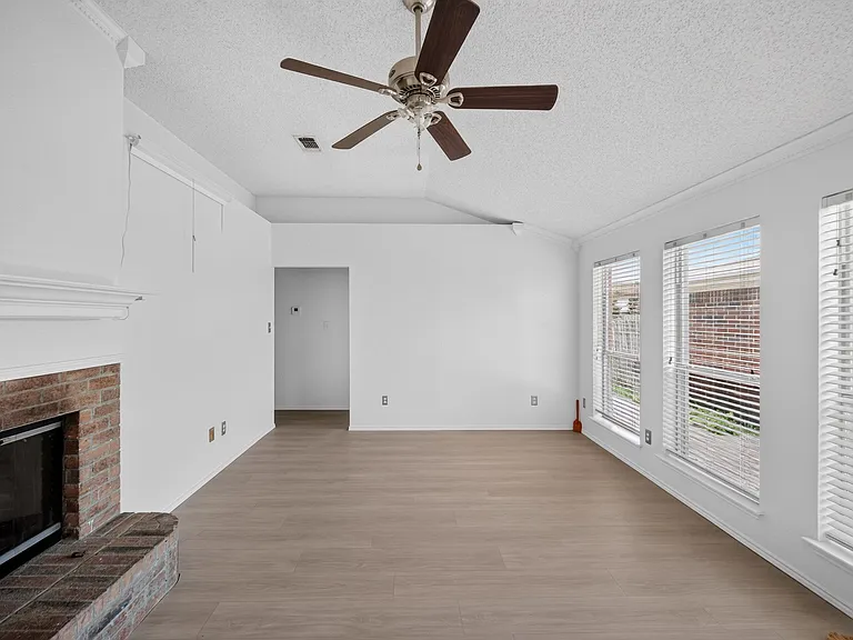 6206 Tidewater Dr — Photo 4