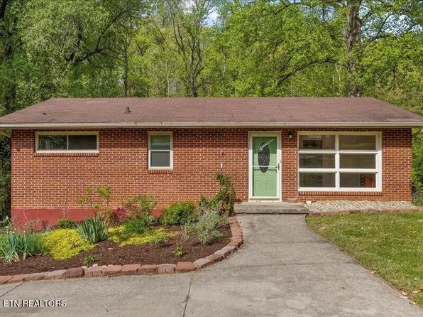 4701 Hilltop Rd, Knoxville, TN 37920
