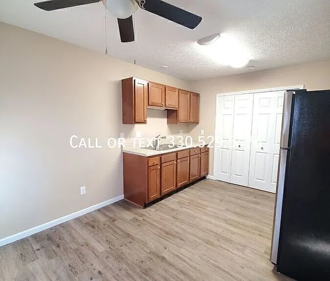 2507 Zircon St NE — Photo 5