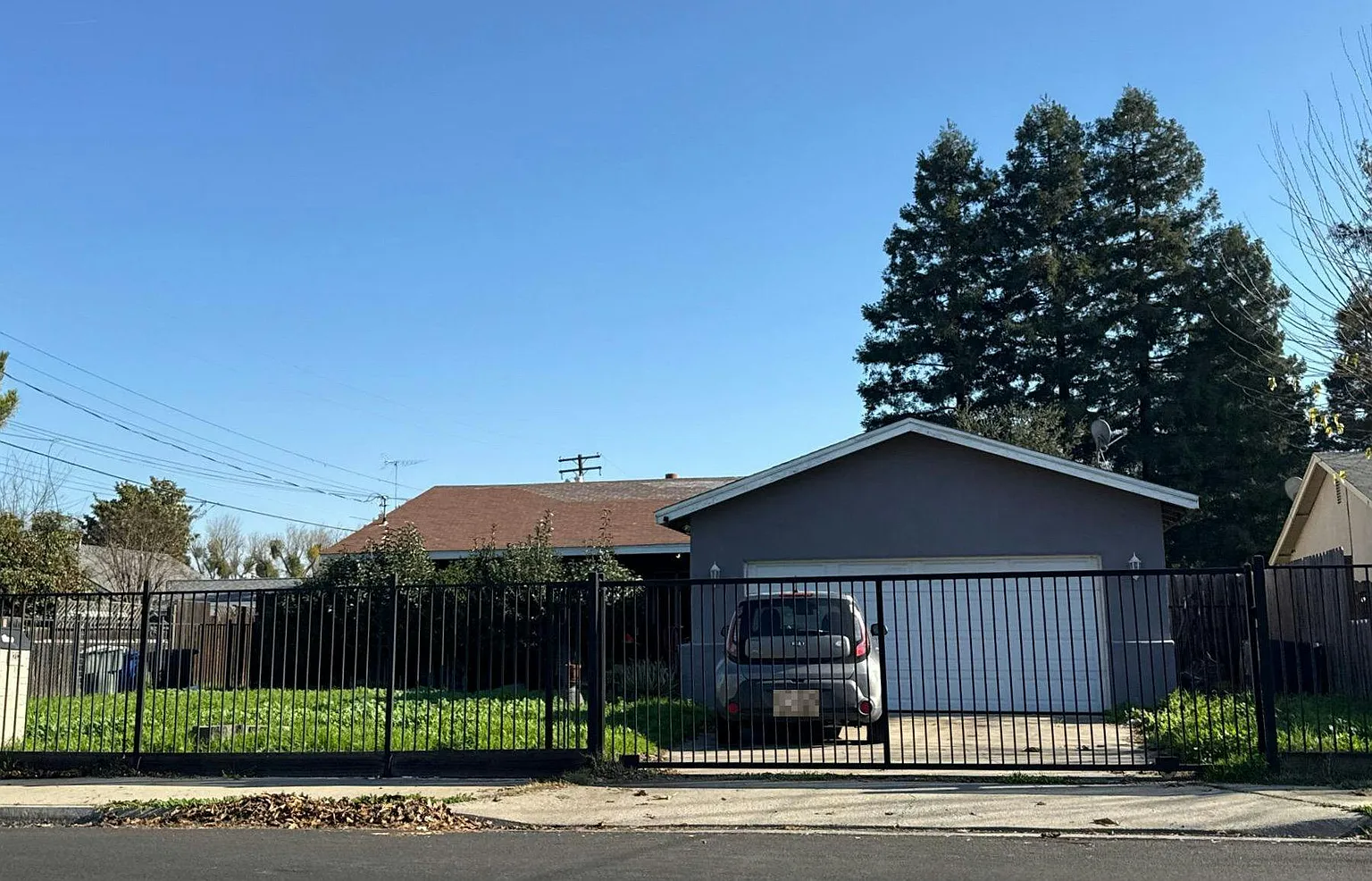 1212 El Vecino Ave photo 1