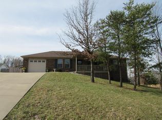 900 Greenwood Dr, Berea, KY 40403