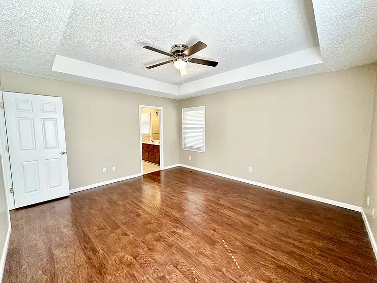120 Southern Hills Cir — Photo 37