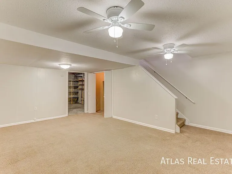 2565 Iris St — Photo 25