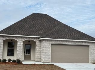 1412 Tina St, Thibodaux, LA 70301