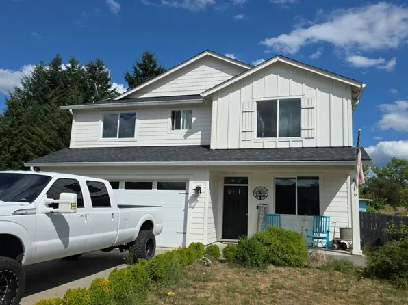 119 W Christy Ct, Yacolt, WA 98675