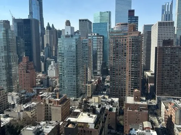 400 East 54th Street 27B image 2 of 20