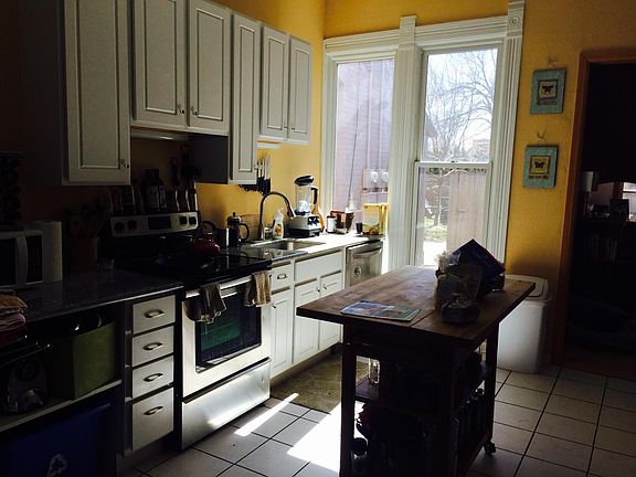 Kitchen Island is included!