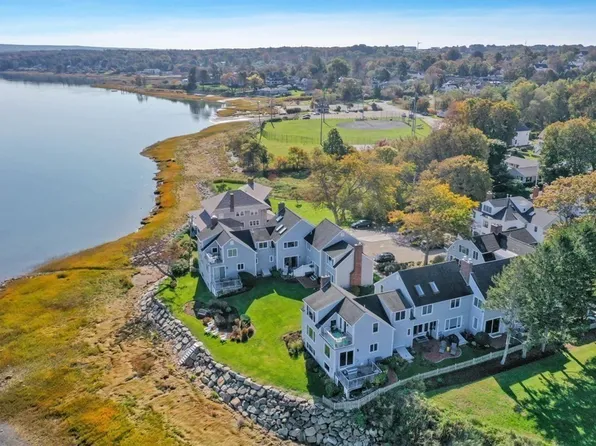 4 Stephens Ln Unit E, Plymouth, MA 02360