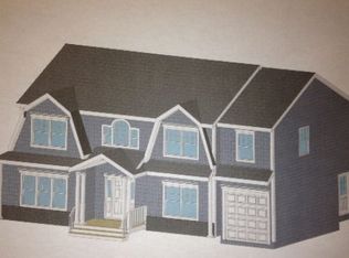 21 Mitchell Ave, Plainview, NY 11803