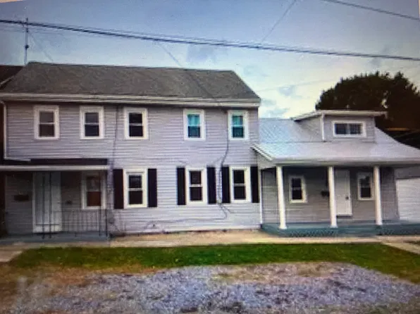61-63 Main St, Womelsdorf, PA 19567