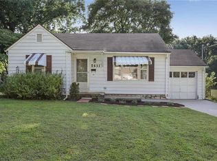5411 Halsey St, Shawnee, KS 66216