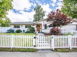 1506 E 19th St, The Dalles, OR 97058