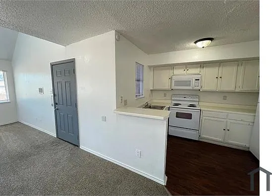 9839 Walnut St #T212-2F — Photo 7