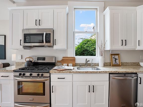 4th image of 1877 Greenwich St
