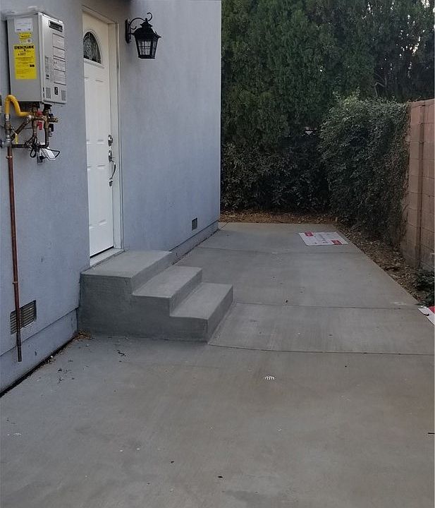 1st image of 13405 Cantara St