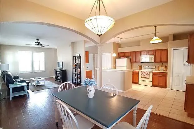 3212 Town Ave — Photo 100
