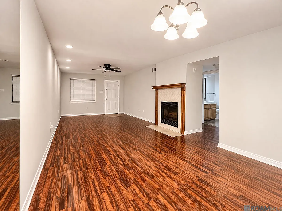 Building Photo - 224 Ocean Dr #107