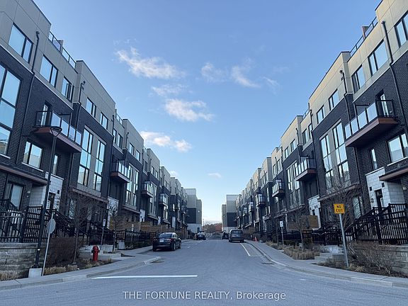 3rd image of 1555 Kingston Rd #206