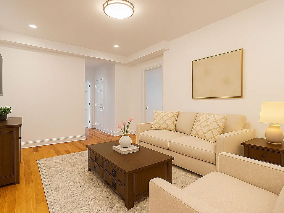 1st image of 122 Norfolk St APT 6