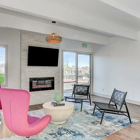 939 E Flamingo Rd — Photo 5