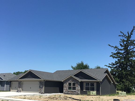 3rd image of 308 W Orchid Ct