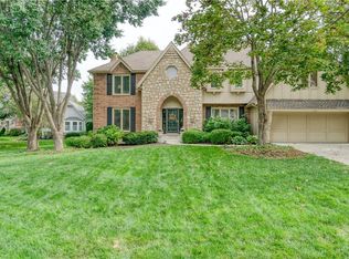 12121 Aberdeen Rd, Leawood, KS 66209