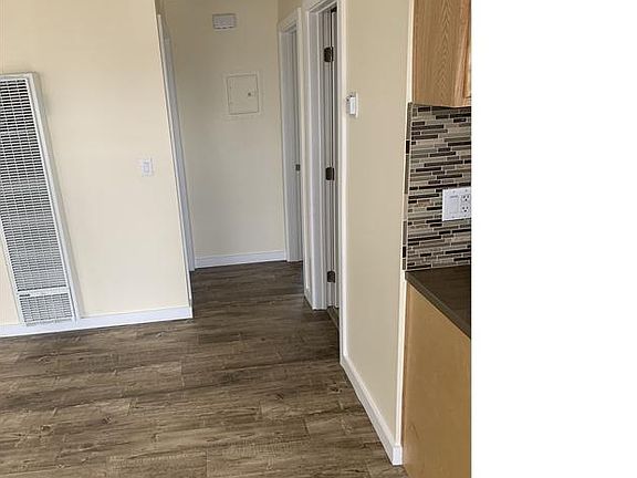 5th image of 6209 S Hoover St APT 4
