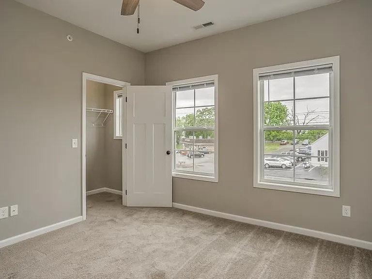 131 Edgington Dr #131 — Photo 11