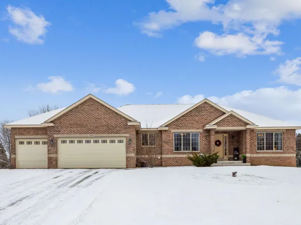 15719 Madison St NE, Ham Lake, MN 55304