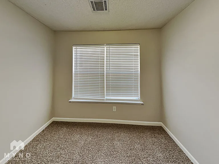 6332 Hickory Lane Cir — Photo 12