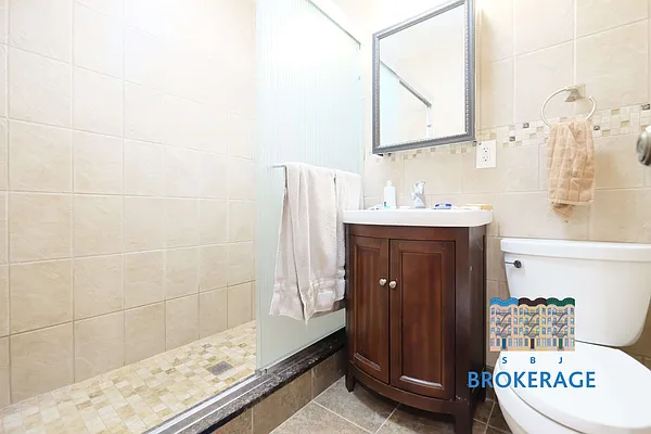 Rented by SBJ Brokerage, LLC | media 27