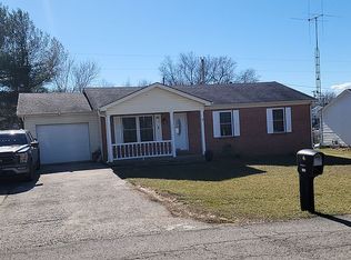 305 Green Fields Ln, Frankfort, KY 40601